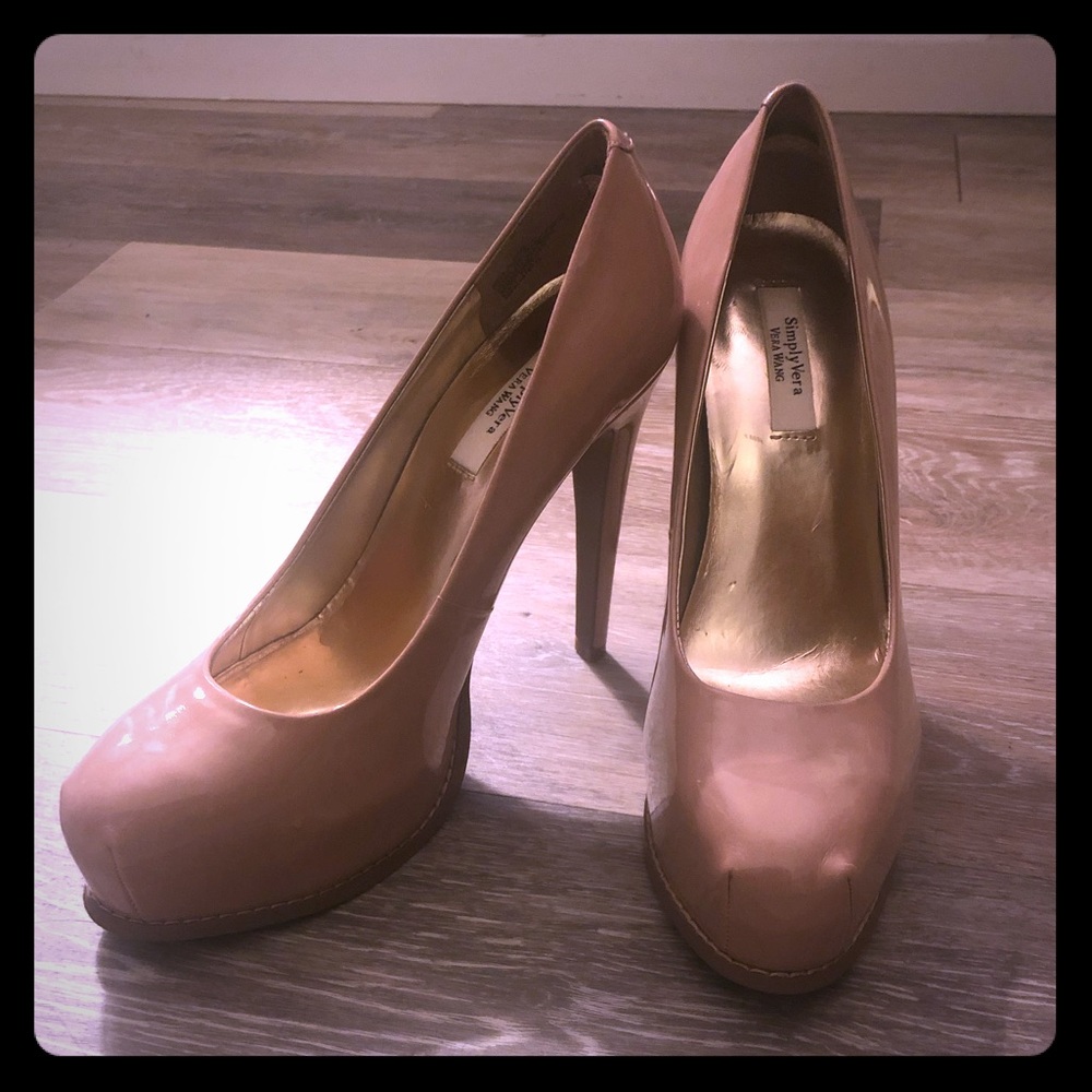 Simply Vera by Vera Wang Nude Heels